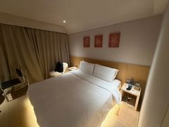 -北京国贸CBD华贸中心亚朵酒店