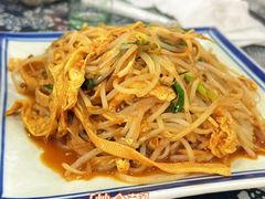 -八两八金·莱芜特色炒鸡(市南漳浦路店)