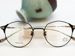 -潘多拉眼镜·蔡司依视路明月(潘家园店)