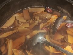 -芸鲜季·云南野生菌餐厅· 云南风物味研社(闵行店)