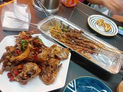 -许哥东北烧烤·铁丳烤串·宫后夹肉(繁花中心店)