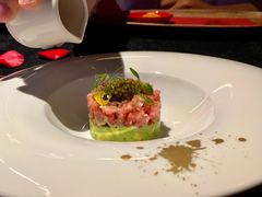 鱼子酱金枪鱼塔塔-wann lounge 低温慢煮牛排·清吧