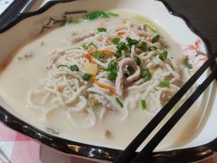 -龙桥私厨·姜花菊花过桥鱼·顺德菜(容桂店)