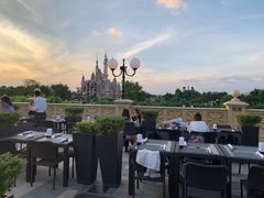 -WOLFGANG PUCK KITCHEN & BAR(迪士尼小镇店)