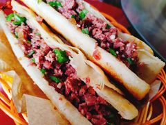 -秦小龙驴肉火烧馆