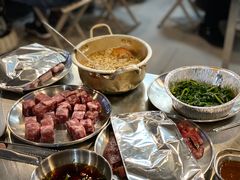 -马路牙子烧烤音乐酒馆(望京店)