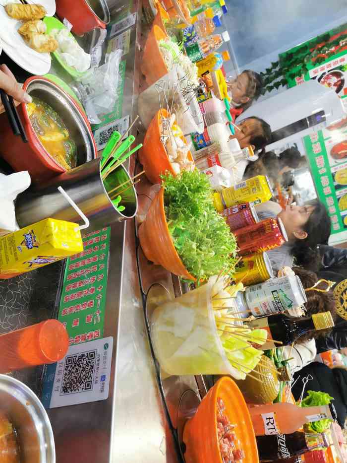 四季旋转小火锅(步行街店)-"这家店在步行街澄江福地,是一家新开店,相