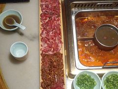 -巴渝瓦肆重庆鲜火锅(宝龙环湖店)