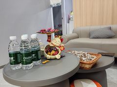 -视野联行眼镜·蔡司·尼康·豪雅·依视路(青浦宝龙店)