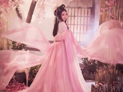 -九月鹰飞汉服摄影工作室