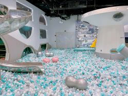 -MINI MARS KIDS CLUB亲子家庭中心(长宁天山店)