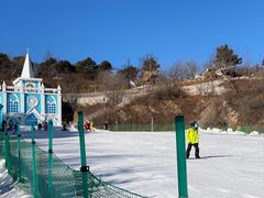 -蓟洲国际滑雪场