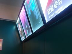 -荒岛实景沉浸密室(江汉路1店)