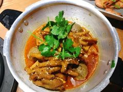 压锅鸡爪-东北农家院·铁锅炖(莘庄店)