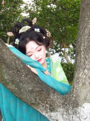 -一揽芳华汉服旗袍体验馆(拙政园店)