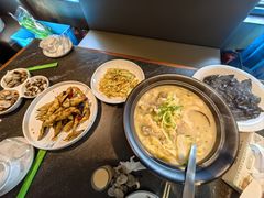 -五谷丰登农家院·地道胶东菜·海鲜烧烤(威海店)