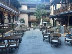 -华冠悠岚·庭院餐厅(青城后山店)