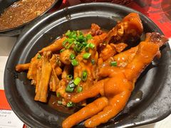 猪蹄凤爪煲-恭喜上堓砂锅焗·海鲜大排档(闵行龙湖店)