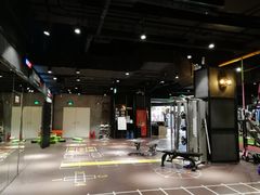-VLines耀能运动24小时·月付制健身(京广桥店)