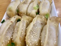 牛肉鍋貼-小姜锅贴(凤凰街店)