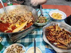 -昱龙大盆牛蛙馆(三兴街总店)