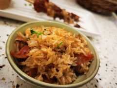 腊味煲仔饭-椰子营·椰子鸡火锅(万象里店)