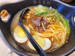 -桂在香知桂林米粉(红博中央公园店)