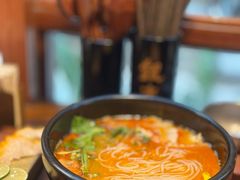 -银米·云南传统过桥米线(双廊黑金冠店)
