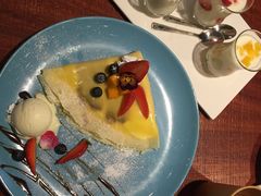 红莓果朱古力奶油班戟配卡仕达酱-卡朋厨房(289艺术园区店)