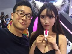 -上海跨国采购会展中心