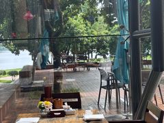 -松山湖凯悦酒店·Café自助餐厅·周末火舞秀表演