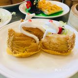 特色大餐包差不多每桌都点，特价