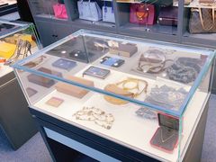 -用真奢侈品名表名包回收中心(朝阳万达店)