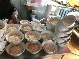 粗**