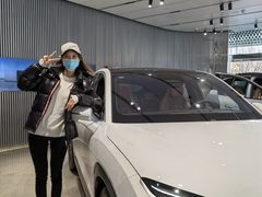 -蔚来中心(北京中关村店)