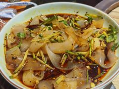 东北大拉皮-东北农家院·铁锅炖(莘庄店)