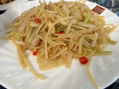 -瑞丰园庭院餐厅·白族传统家常菜