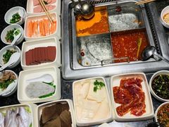 -海底捞火锅鲜切牛肉主题店(长寿路店)