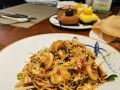 新加坡海鲜炒米粉-上海兴国宾馆香樟园西餐厅