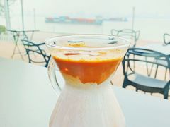 茶布奇诺-游心咖啡(青山滨江店)