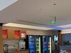 -肥肥虾庄·金牌油焖大虾(汉口城市广场店)
