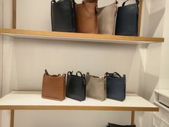 -Longchamp(佛罗伦萨小镇奥特莱斯店)