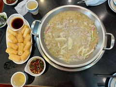 -老来福·非遗酸汤兔(凯旋路店)