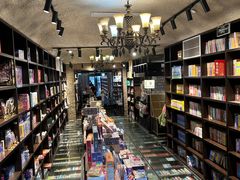 -钟书阁(松江泰晤士小镇店)