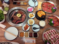 -明洞阿姨·韩式酱蟹烤肉·创意料理(三元桥店)