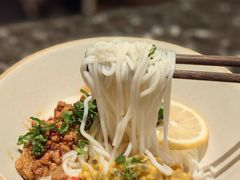 -粉八·云南米线·建水烧烤(常熟路店)