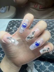 -UGIRL有个美甲