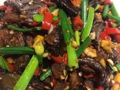 韭菜酱牛肉-铁胖子口碑长沙菜·龙虾烧烤(赤岗社区店)