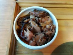 冬菇滑鸡蒸饭-72街红烧排骨饭(海珠丽影广场店)