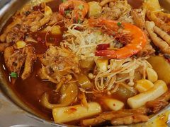 -胖哥俩肉蟹煲(济南世茂国际广场店)